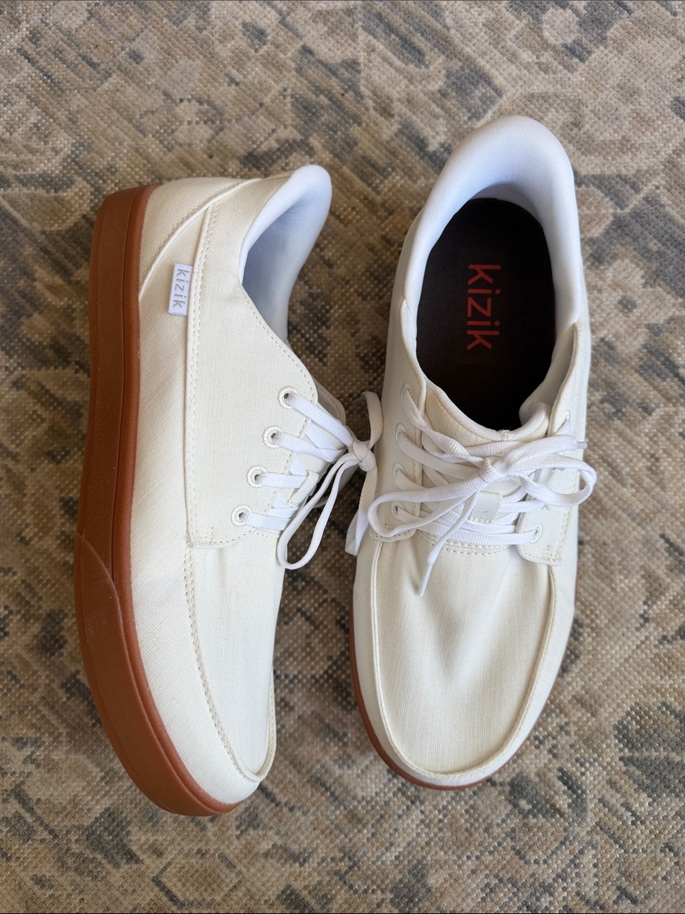 Men's Kizik Casual Canvas Sneakers in White with Brown Sole. Never worn!
